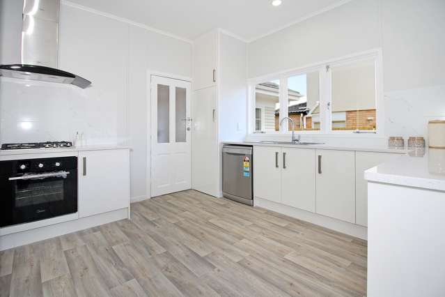 13 Great South Road Papatoetoe_3