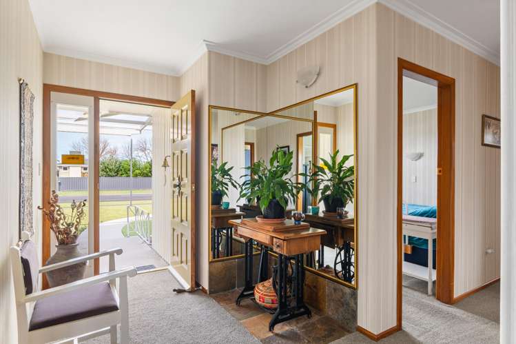 1029 Aberdeen Road Te Hapara_10