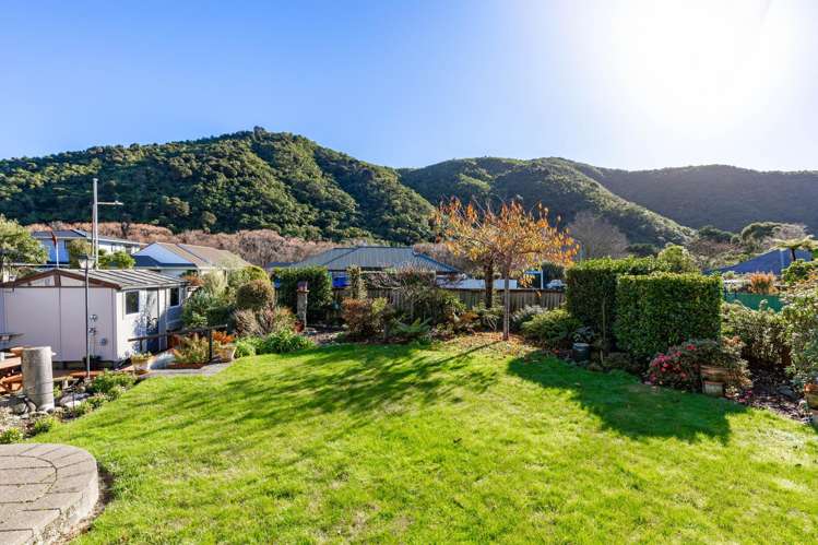 16 Huia Street Waikawa Picton_35