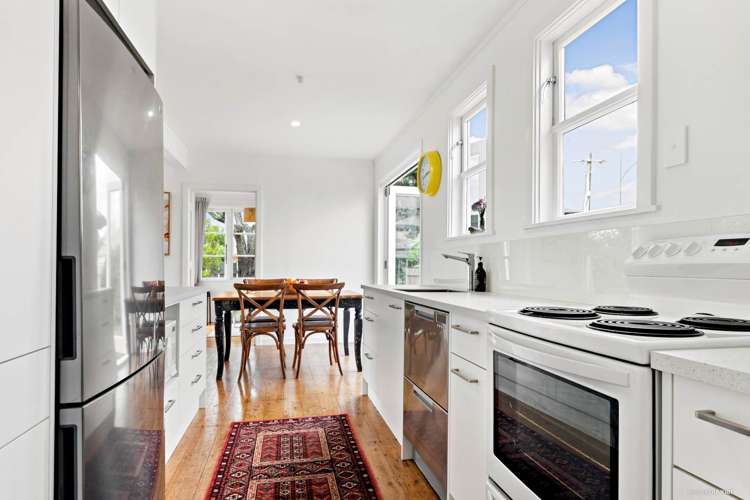 53 Taylor Street Blockhouse Bay_11