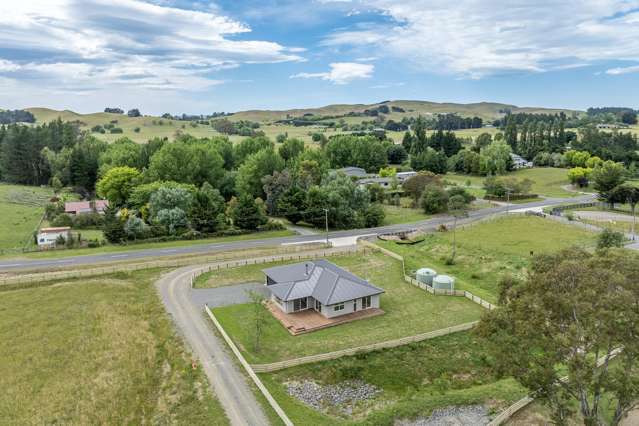 300 White Road Otane_4