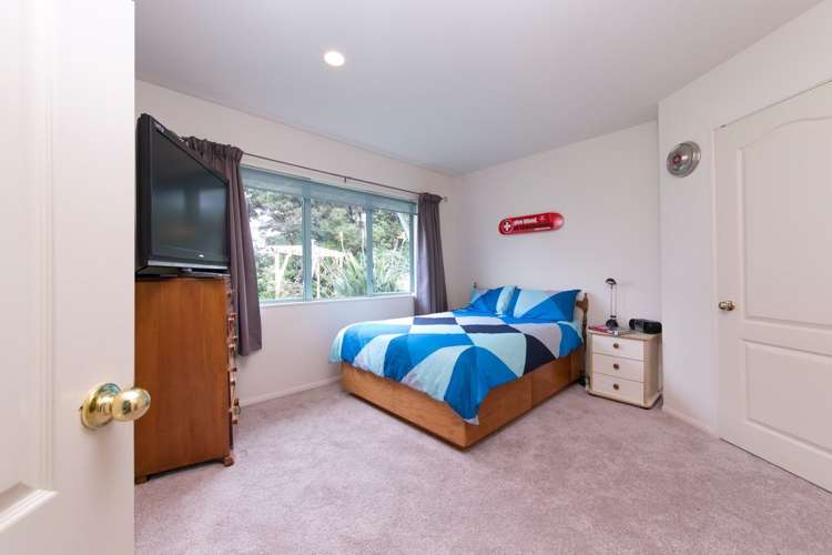 23 Sandys Parade Laingholm_13