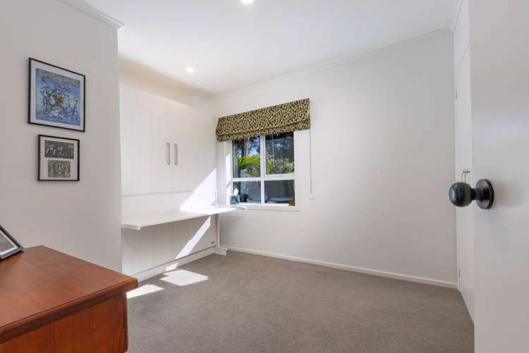 3 Janet Place Laingholm_10