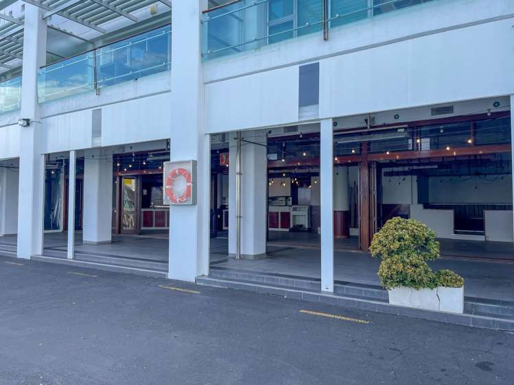 Unit 3/145 Quay Street City Centre_11