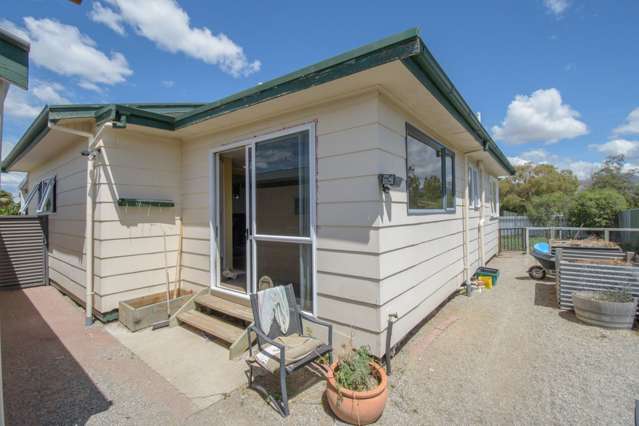 20 Antimony Crescent Cromwell_3