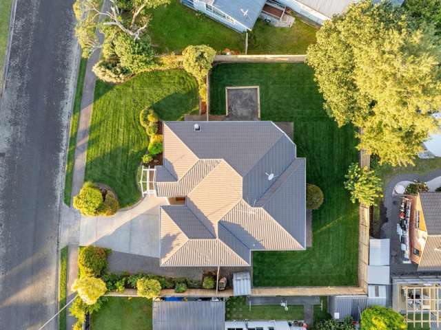 31 Forth Crescent Glenview_3