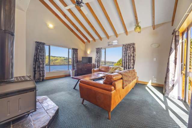 67 Manapouri St Ravensbourne_4