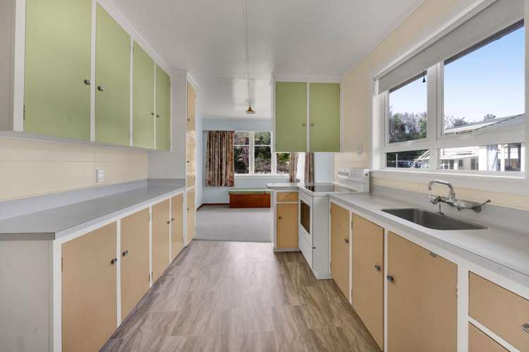 15 Whitcombe Road_4