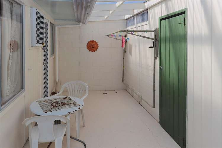 2a Lightheart Street Glenholme_10