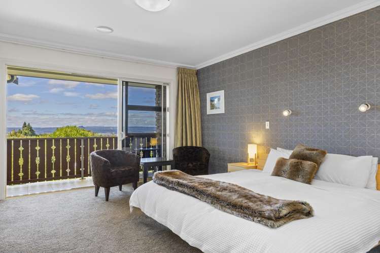 534 Gillespie Place Acacia Bay_12