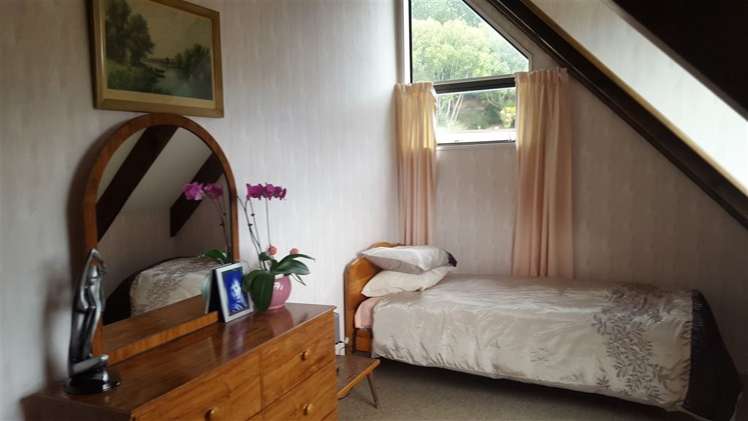 15 Reid Avenue Luggate_7