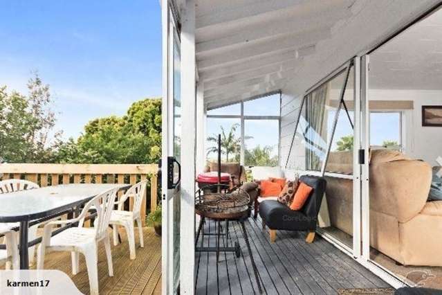 11 Landsdale Place Massey_2