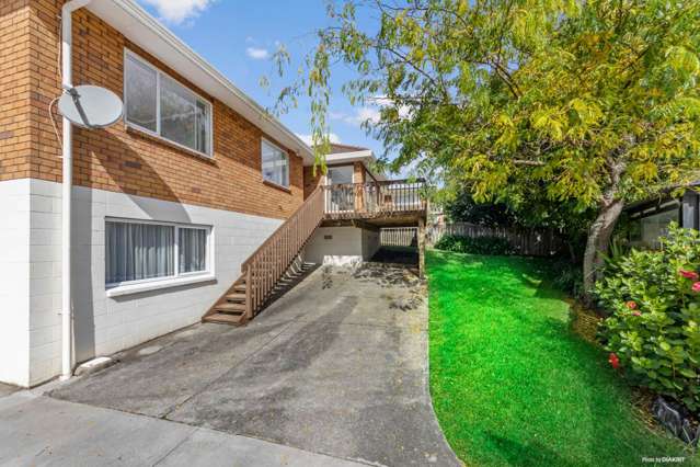 187 Edmonton Road Te Atatu South_1