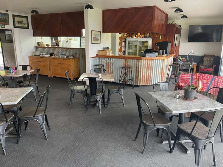 365 Lottin Point Road East Cape_6