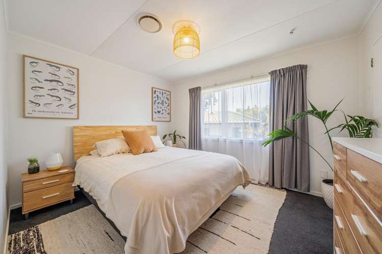 21 Oaklands Grove Clouston Park_22