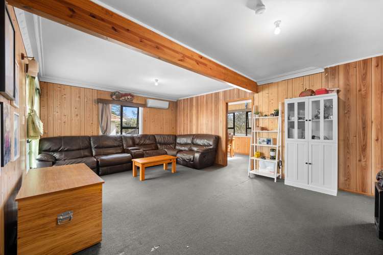 37 Antrim Crescent Otara_9