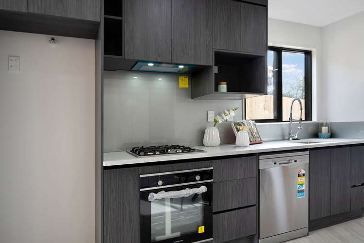 1/13 Sarona Avenue_4
