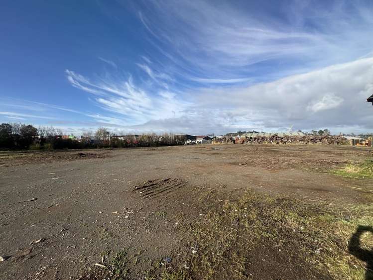 214 Main Road Kumeu_7