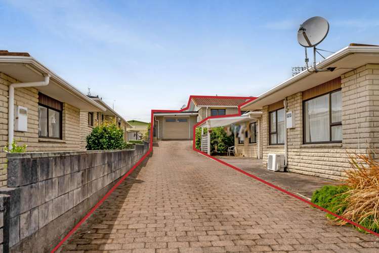 19a Tukapa Street Westown_20