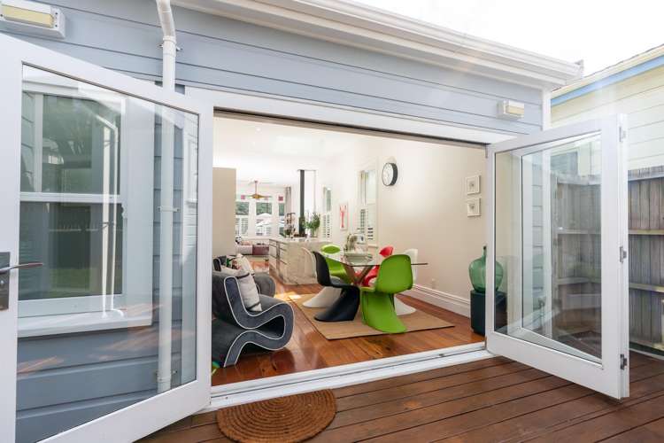 87 Tiber Street Island Bay_18