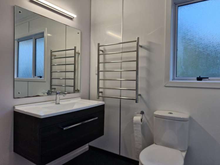 111 Glenpark Ave 2157_13