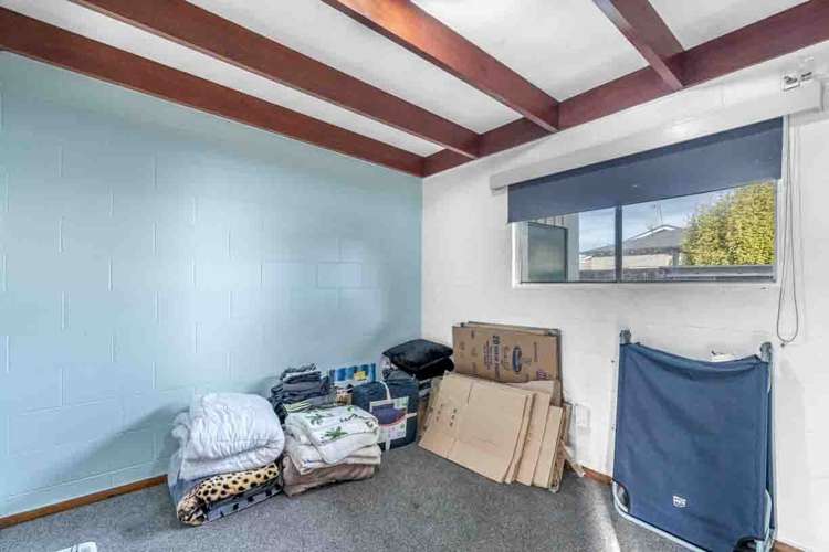 2/50 Fulton Street Gladstone_9