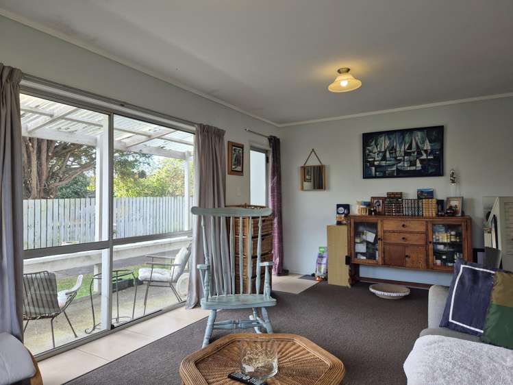 326 Tiki Road_3