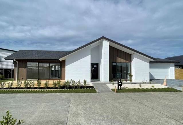 4 Louisa Lane Wainui_2