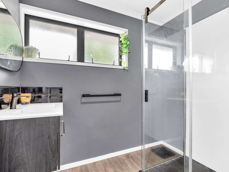 66 Lisa Crescent Mangakakahi_11