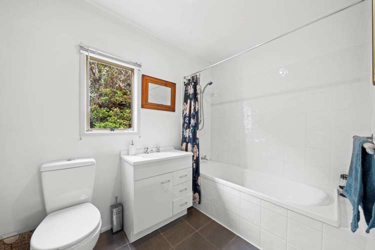 299A Clarks Beach Road Clarks Beach_16