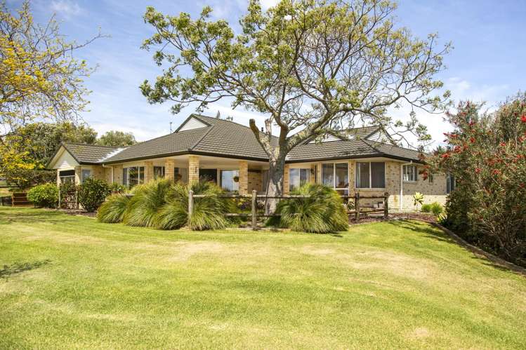 2247 South Head Road, South Head Helensville_0