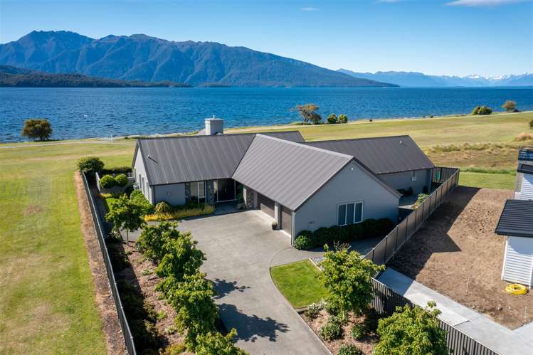 140 Howden Street Te Anau_42