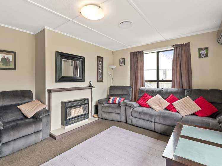 12 Avro Crescent Hornby_5