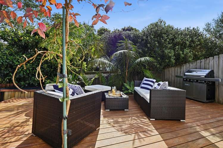 1&2/149 Eskdale Road Birkdale_29