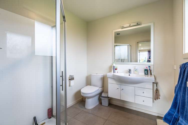 130 Ivy Lane Winton Surrounds_11