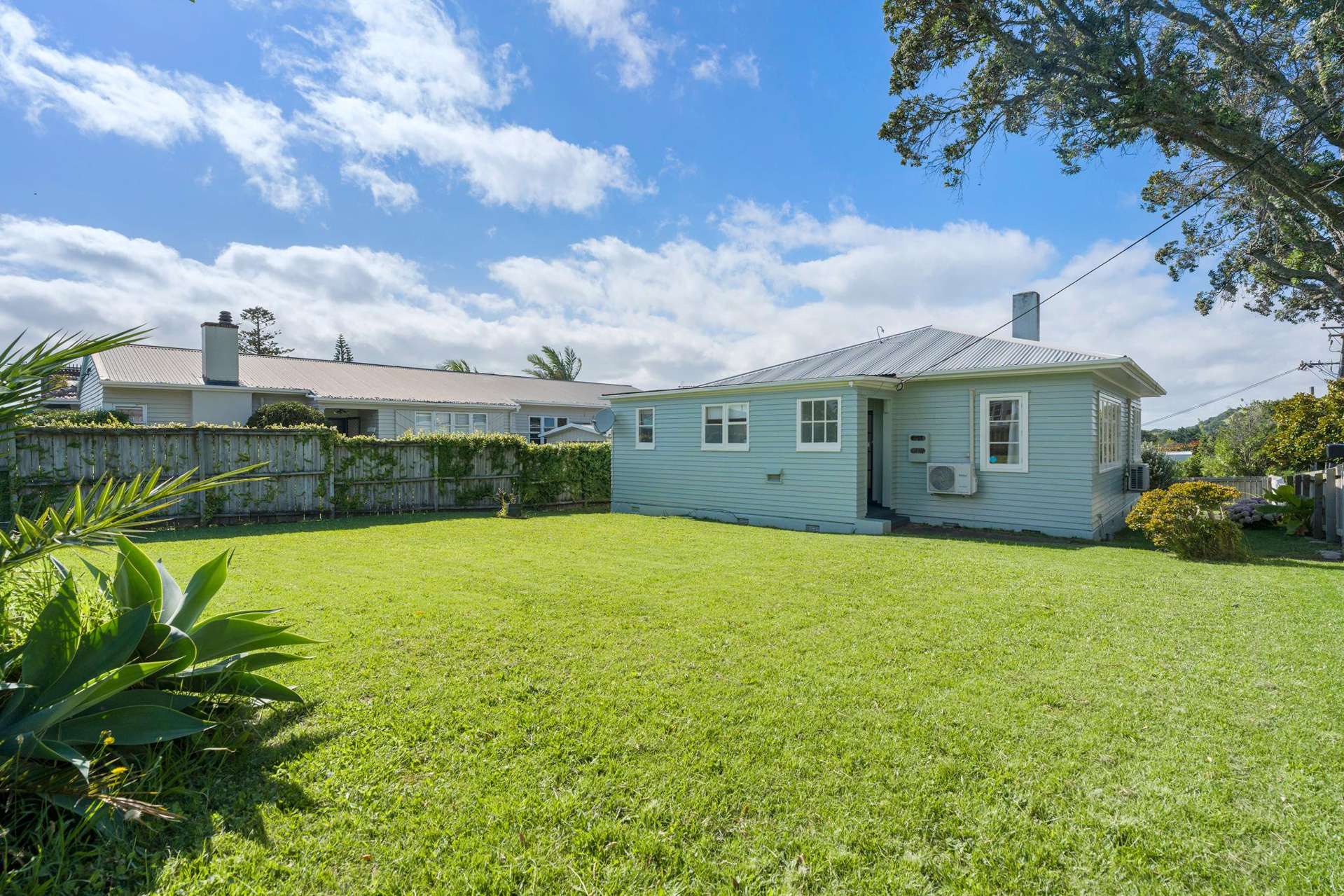 27 Old Lake Road Narrow Neck_0