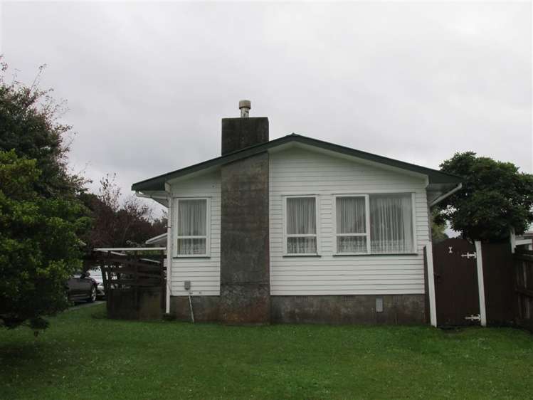 10 Kumeroa Grove Wainuiomata_14