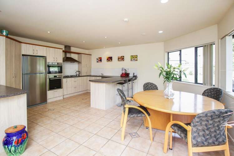 7 Lone Tree Avenue Te Atatu Peninsula_5