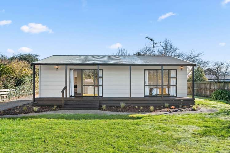 424 High Street South Carterton_19