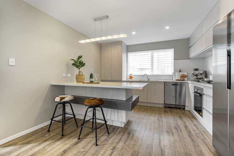 18 Celeste Place Totara Vale_5