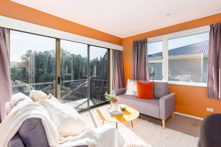 33 Lynda Avenue Paparangi_9