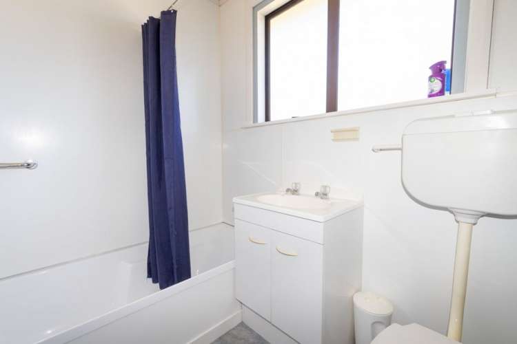 19 Burgess Street Green Island_9