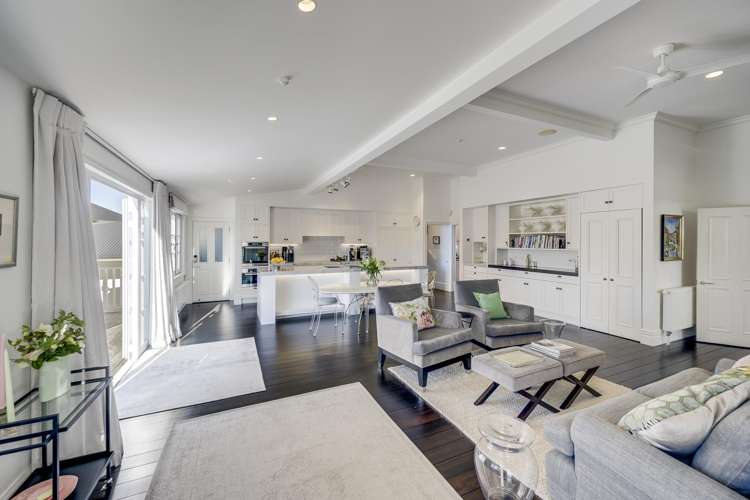59 Busby Hill Havelock North_8