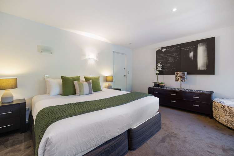 6 Whitbourn Place Queenstown_27