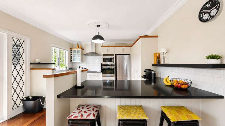2 Tawera Road Greenlane_17