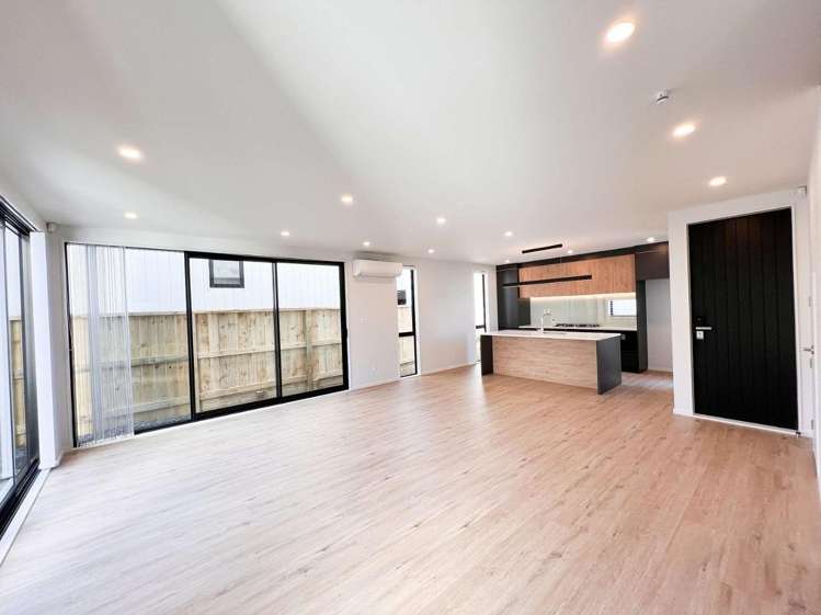 5/281B Hillsborough Road 1687_2