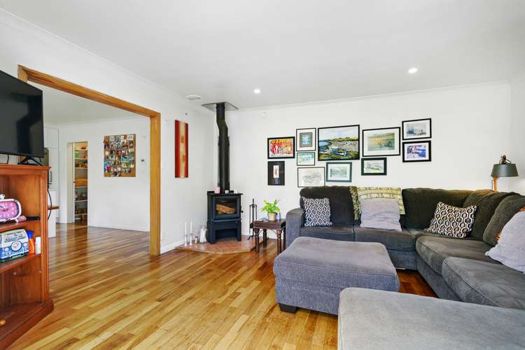 37 Lees Grove Wainuiomata_5