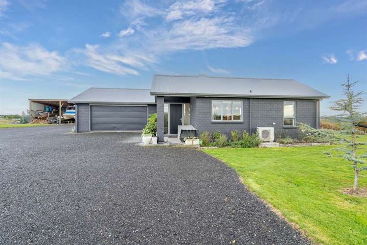 71 Sunrise Drive Seaward Bush_15