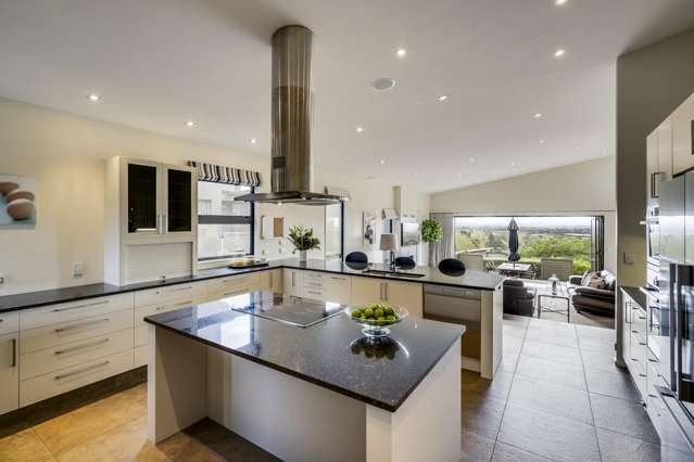 13 and 7 Burbury Ridge Havelock North_4