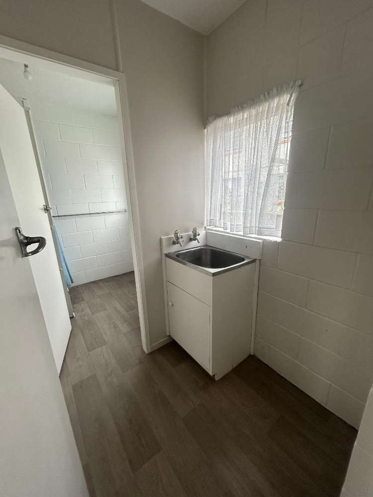 2/81 Firth Street 1074_5